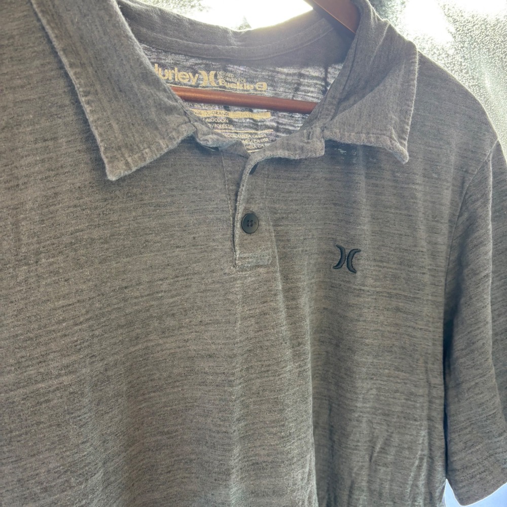 Hurley Polo Shirt XL Gray Cotton Short Sleeve‎ Buckle Thin Sheer Surf Casual